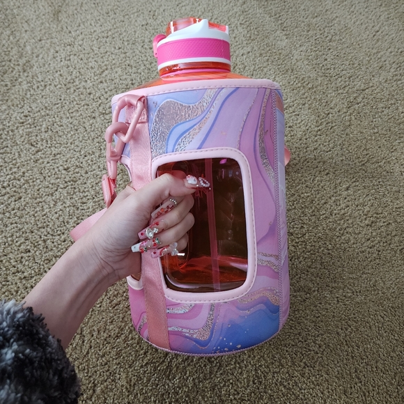 Hydro Mate 1 gallon water bottle - Picture 5 of 6